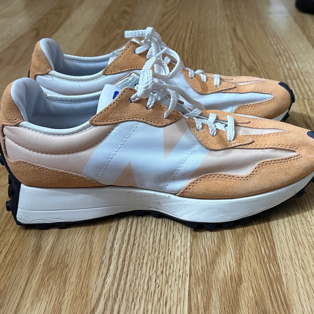New Balance 327 Athletic Women's Sneakers in Peach, Light Peach and White.